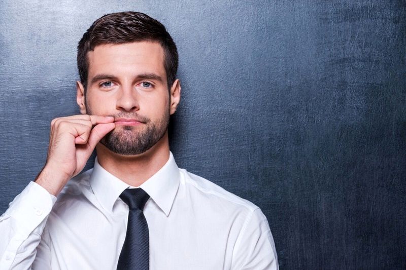 در این ۸ شرایط بهترین کار سکوت کردن است!