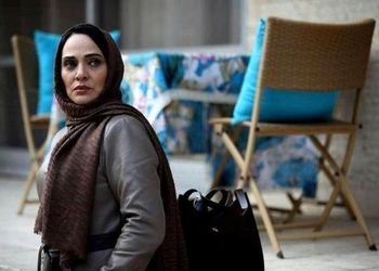 استایل خاصِ رویا نونهالی در مراسم اکران «عزیز»/ تصاویر