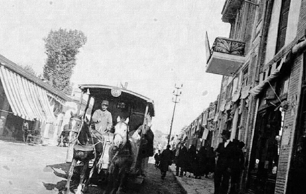 عکس‌های کمتر دیده شده از خیابان لختی تهران