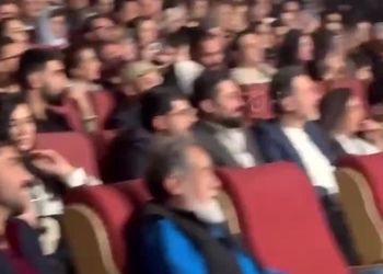حضور عادل فردوسی‌پور در کنسرت لئو روخاس/ ویدئو