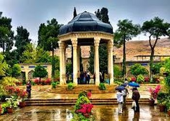 فال حافظ ۱۱ اسفند ماه ۱۴۰۳/ شده‌ام خراب و بدنام و هنوز امیدوارم