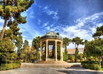 فال حافظ ۲۵ فروردین ماه ۱۴۰۴/ یاد باد آن صحبت شب‌ها که با نوشین لبان 