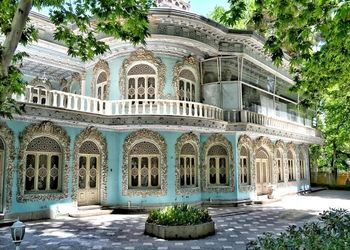 قصری در زعفرانیۀ تهران که «زمان» در آن متوقف شده است/ تصاویر