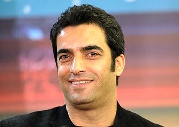 عکسی که منوچهر هادی از خانواده پرجمعیت خود منتشر کرد