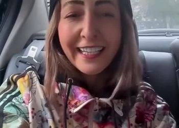 ساحل سرخ جزیره هرمز جای سوزن انداختن نیست!/ ویدئو
