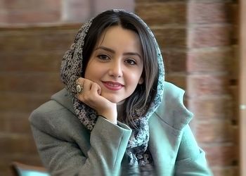 سلفی تازه نازنین بیاتی با نوشته معنادار/ عکس