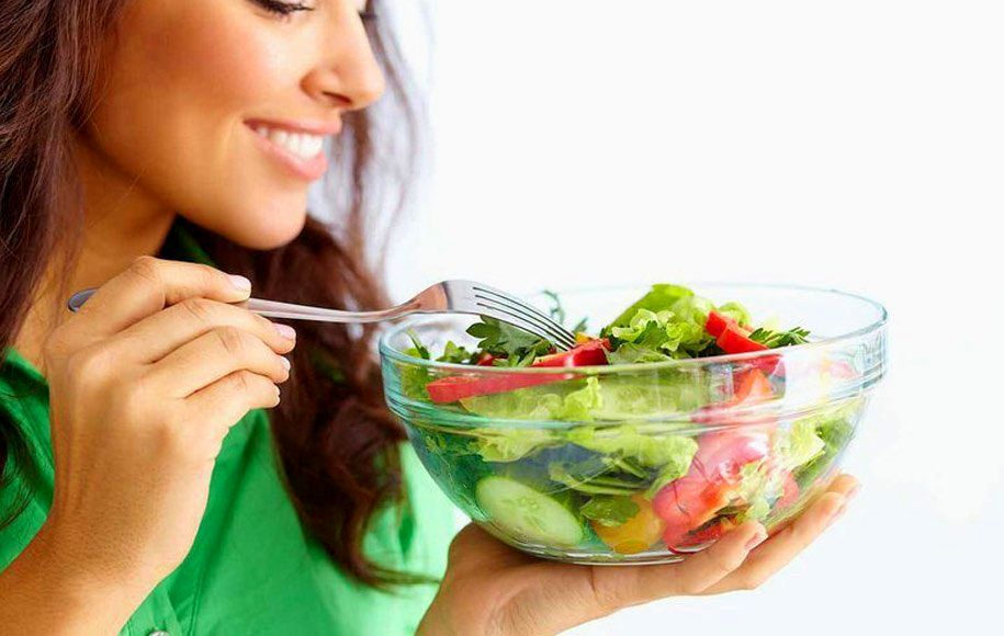 ۸ ماده غذایی برای داشتن پوستی سالم و شاداب