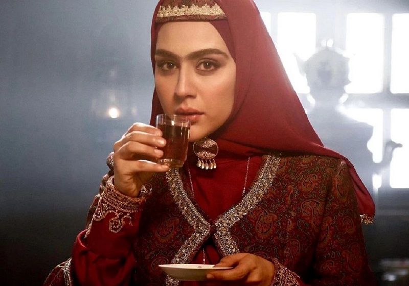 «گلنار» سریال گیلدخت بعد ۴ سال در کنار مادرش/ عکس