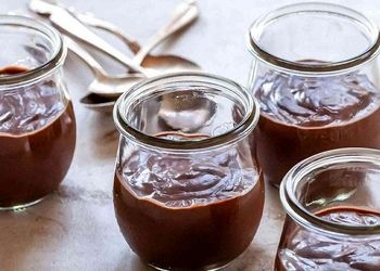 طرز تهیه فرنی شکلاتی؛ مخصوص افطار
