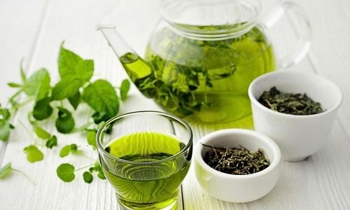 ۳ نوشیدنی ساده برای پاکسازی ریه
