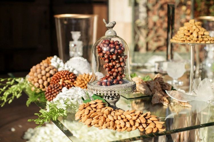 سفره عقد چه وسایلی دارد و فلسفه آن‌ها چیست؟