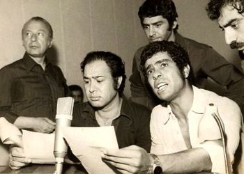 بهروز وثوقی و مسعود کیمیایی در پشت صحنه فیلم «گوزن‌ها»/ عکس