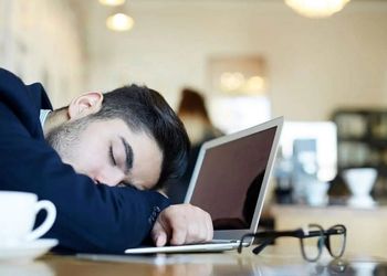 با این ۵ خوراکی در خواب کالری بسوزانید