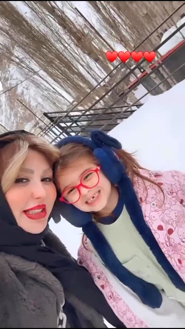 تصویر متفاوت از نیوشا ضیغمی و دخترش لِنا