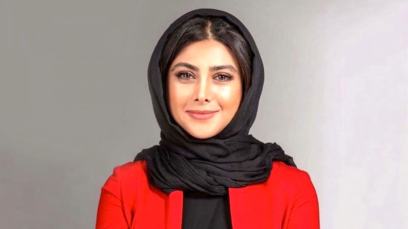 عکس سلفی آزاده صمدی در پشت صحنه «دیوار به دیوار»
