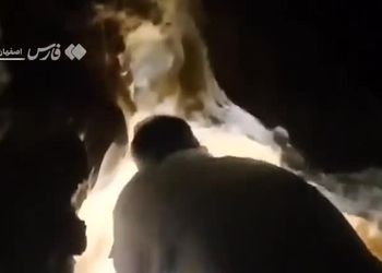 تصاویر باورنکردنی از غار کشف‌شده در منزل یک مرد کاشانی/ ویدئو